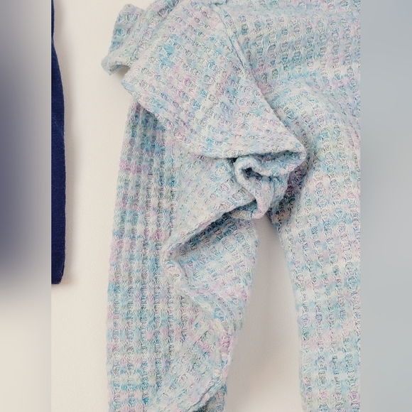 Girls size 10/12 bundle six items - joggers, tshirt, leggings, hoodie sweatshirt - Picture 4 of 16